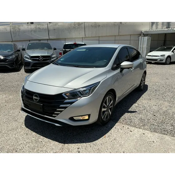 Nissan Versa 1.6 Advance Mt