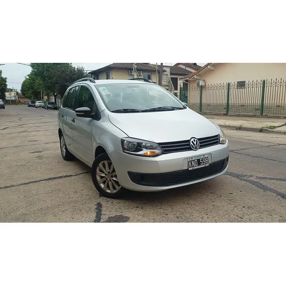 Volkswagen Suran 1.6 Trendline 11b