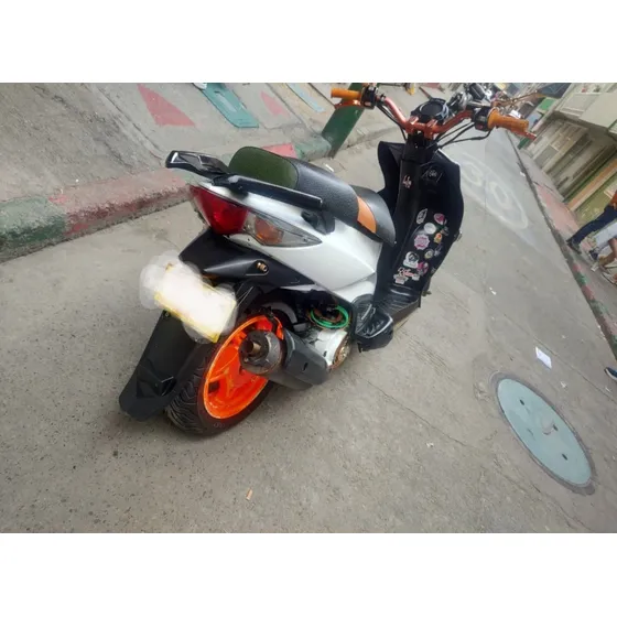 Rs Naked