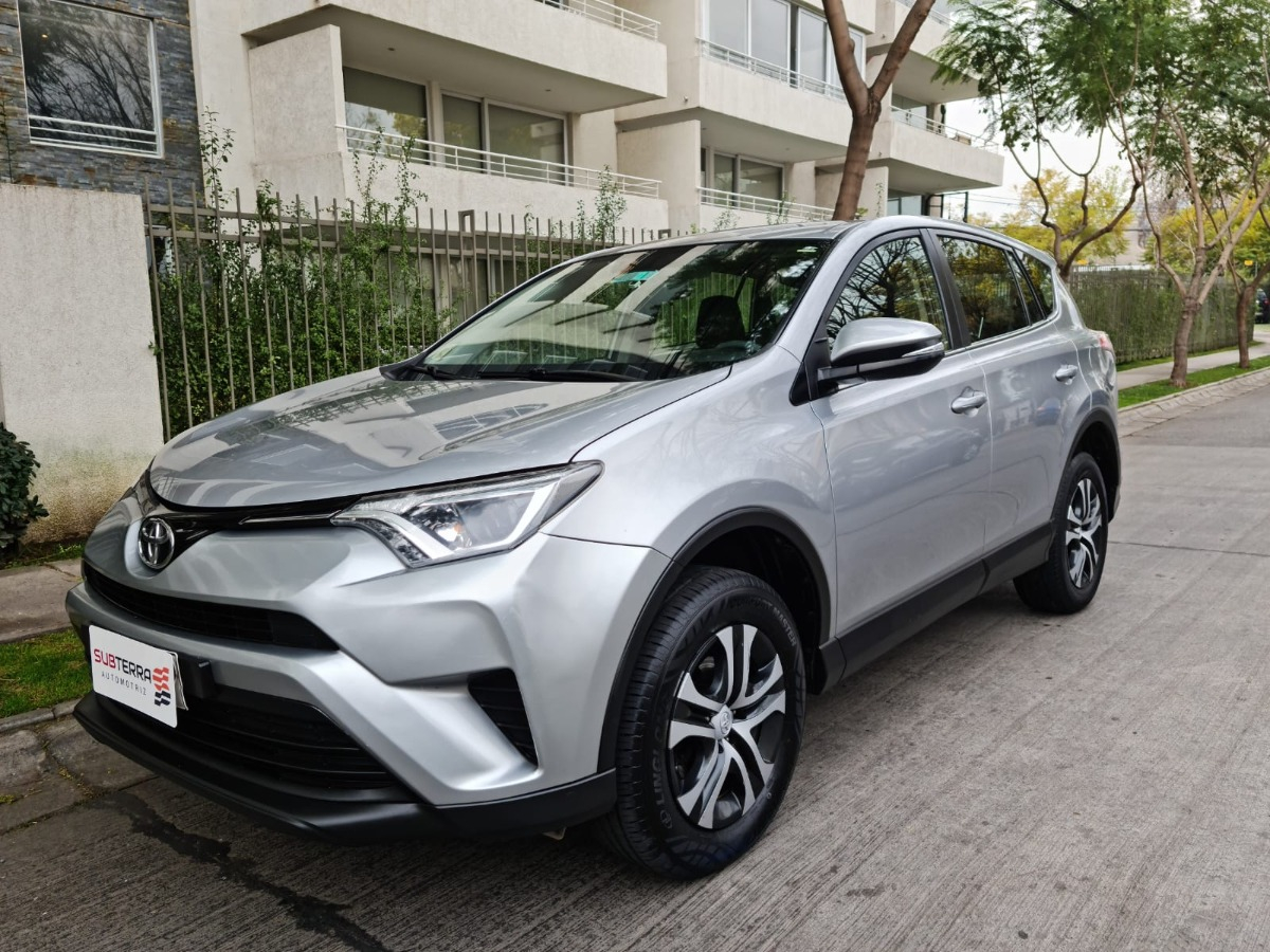 Toyota Rav4 2.0 Lujo Mt 4x2 2017