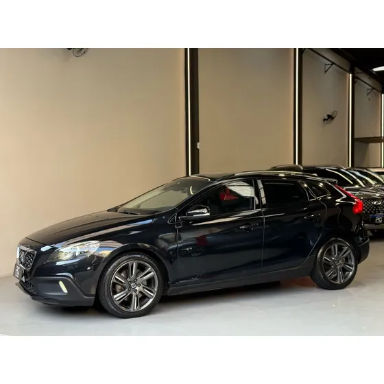 Volvo V40 2.0 T5 Cross Country Awd Turbo Gasolina 4p Automático