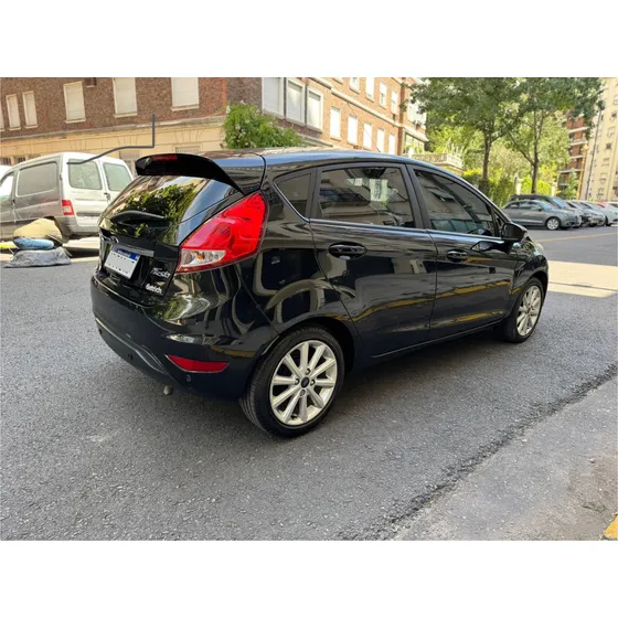 Ford Fiesta Kinetic 1.6 Se Plus Powershift 120cv