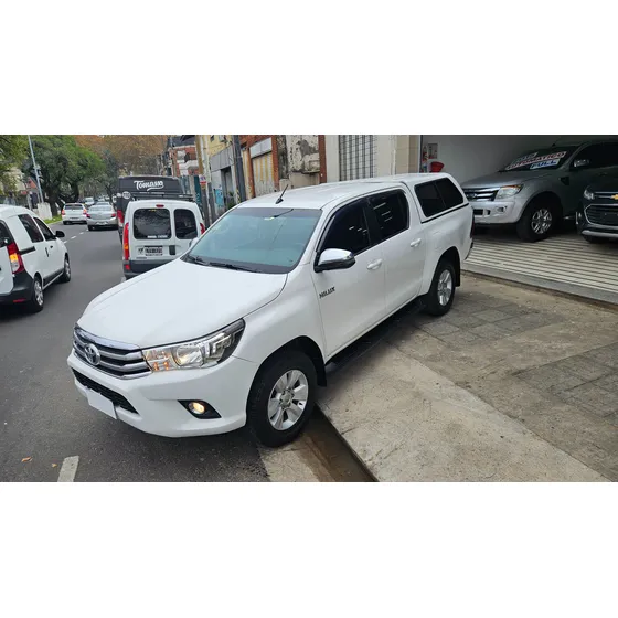 Toyota Hilux Pick-up 2.8 Cd Srv 177cv 4x2 At