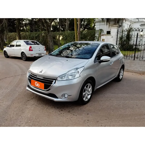 Peugeot 208 1.5 Allure Touchscreen