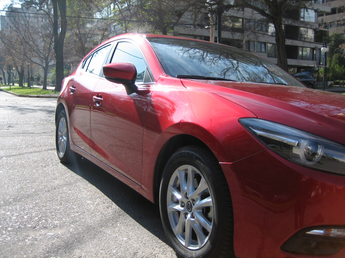 Mazda 3 Sport Hatchback: Lujo, Potencia Y Tecnología!
