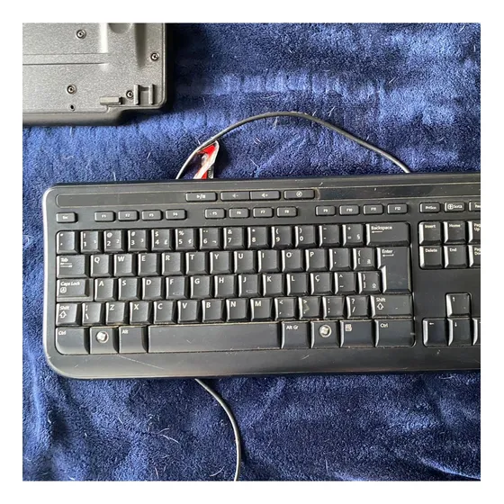 Teclado Microsoft 600 Qwerty Português Brasil Cor Preto