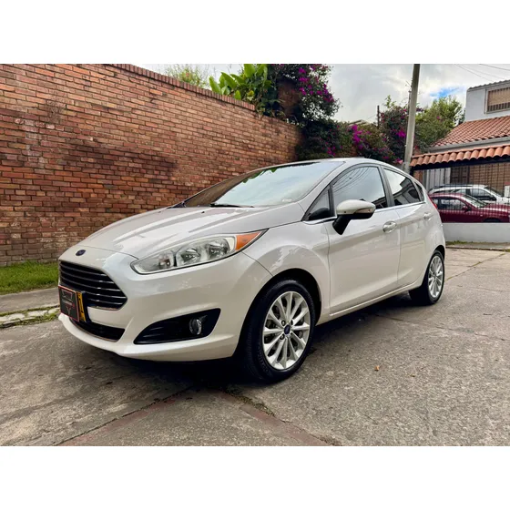 Ford Fiesta Titanium Hb 1.6