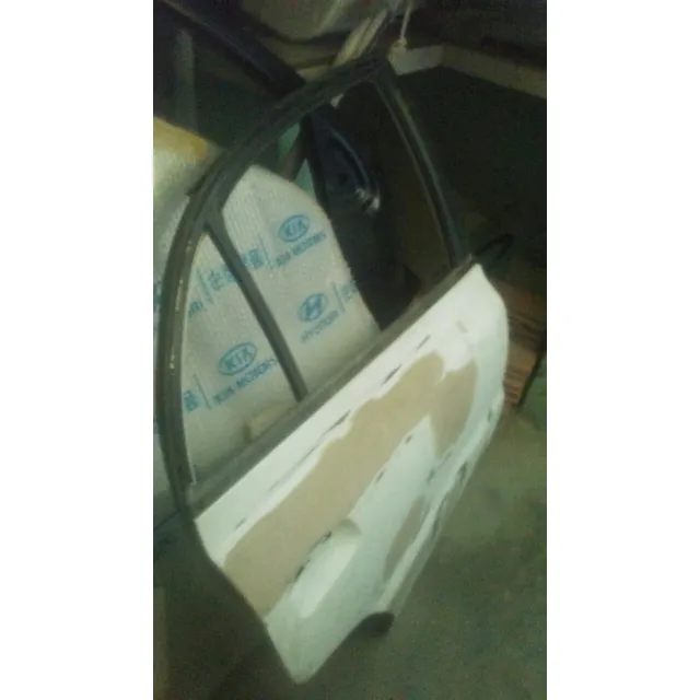 Puerta Tras Der Kia Rio Stylus (usada) Mas No Reparada S/acc