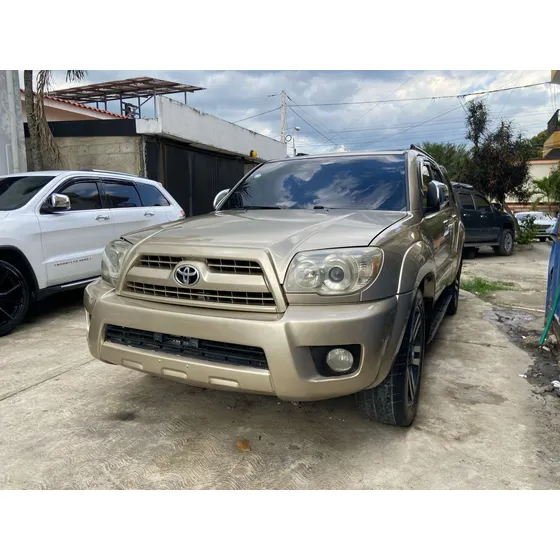 Toyota 4runner .