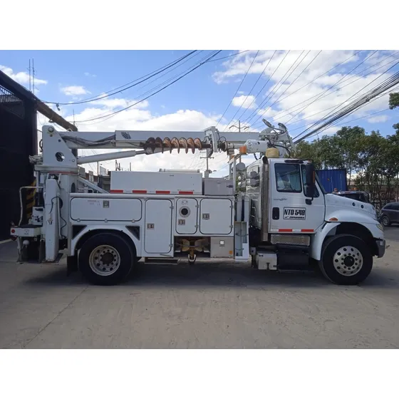 Grua Degger Montada Sobre Camion International 4400