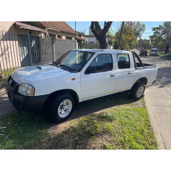 Nissan Np300 2.5 Cabina Doble 133cv 4x2