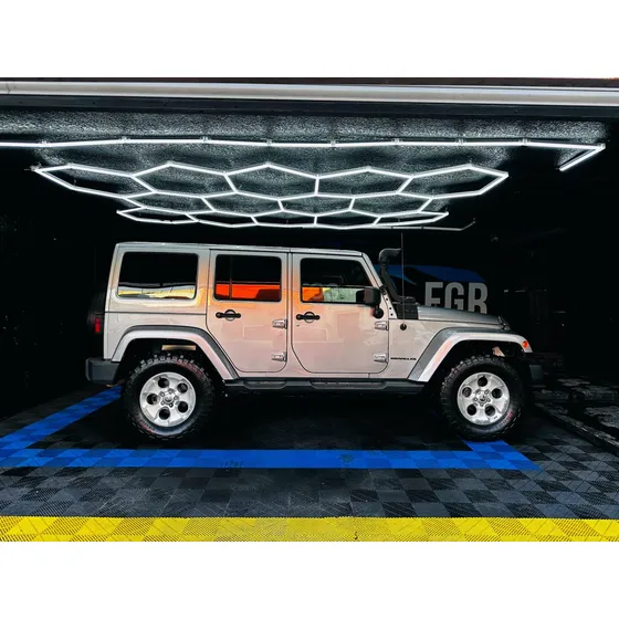Jeep Wrangler 3.6 Unlimited Sahara V6 4x4 At