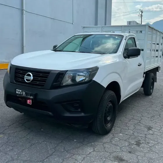 Nissan Np300 2020 2.5 Estacas Dh Aa Pack Seg Mt
