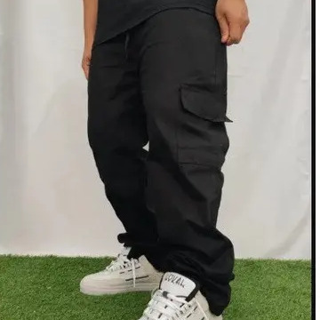 Calca cargo estilo skate