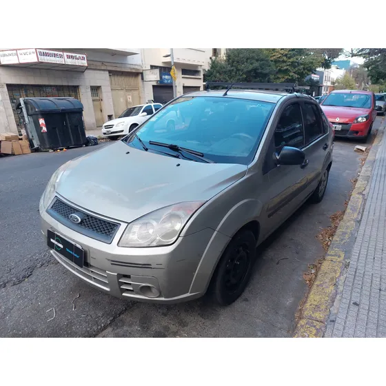 Ford Fiesta 1.6 Max Ambiente Mp3