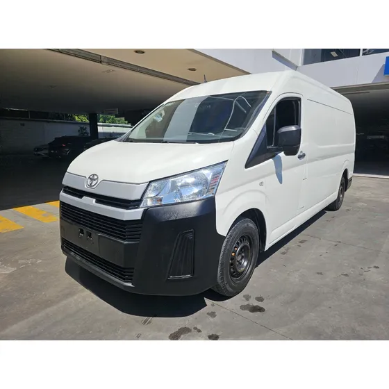 Toyota Hiace Super Larga Tm