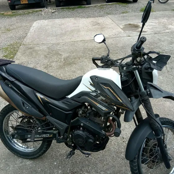 Moto Akt Ttr 125 Modelo 2024, Único Dueño 38000 Km 5300000