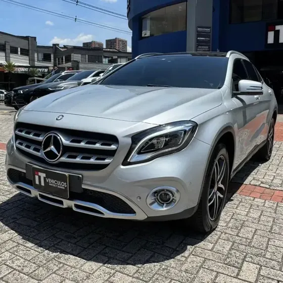 Mercedes-Benz Clase Gla 2018 1.6 200 Urban