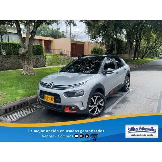Citroën C4 Cactus 1.6 Shine Turbo Aut