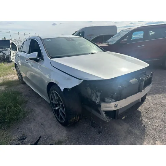 Mercedes Benz A200 2022 Por Partes, Yonke