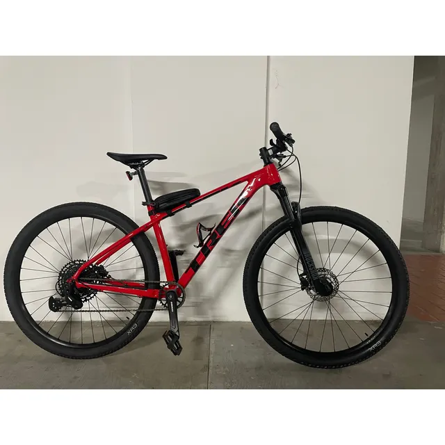 Bicicleta Trek Marlin 8