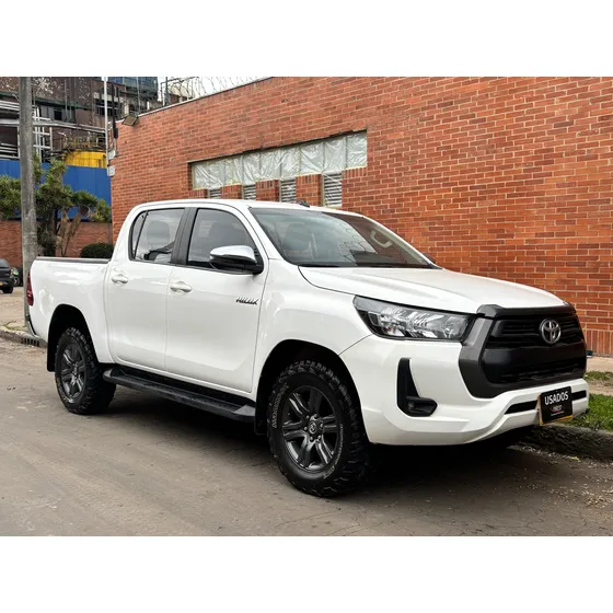 Toyota Hilux 2.4 Diésel 4x4