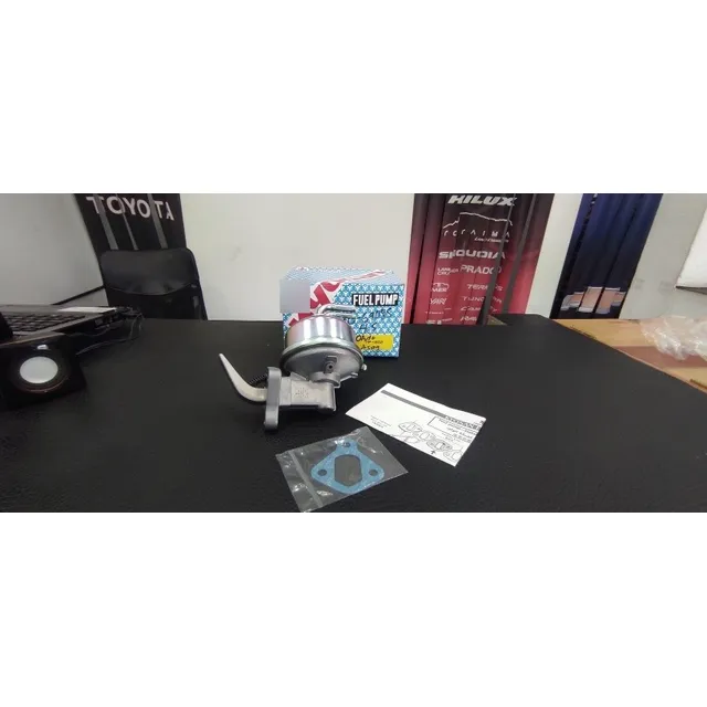 Bomba De Gasolina Toyota 4.500 Carburado 23100-69085 Japon 