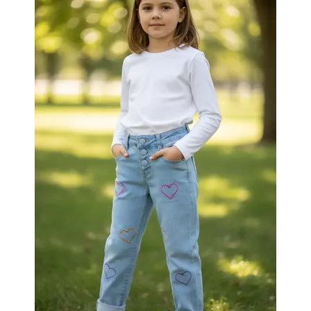 Calça Jeans Infantil Menina Coração Bordado Barra Dobrada