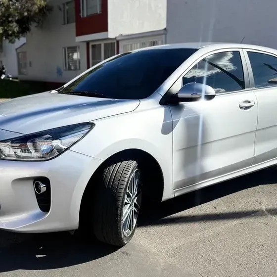 Kia Rio 2020 Vibrant Automático