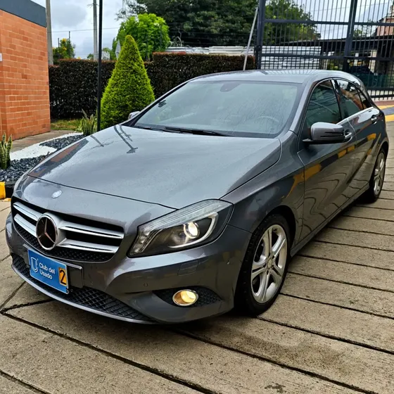 Mercedes-Benz Clase A 2014 1.6i A200 Mt