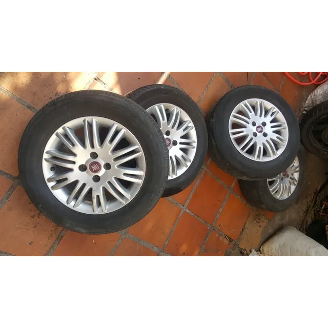 Rodas Línea Aro 15 + Pneus 195/65/15 Com Pneus Semi Novos