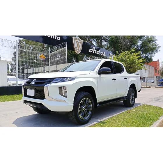 Mitsubishi L200 2.4 Cd Gls 4x4 At