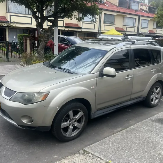Mitsubishi Outlander 2010 3.0