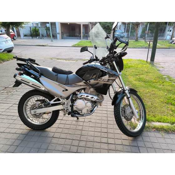 Honda Nx4 Falcon Titular Muy Equipada Unico Dueno