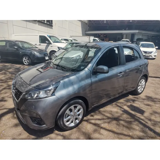 Nissan March 1.6 Advance Mt