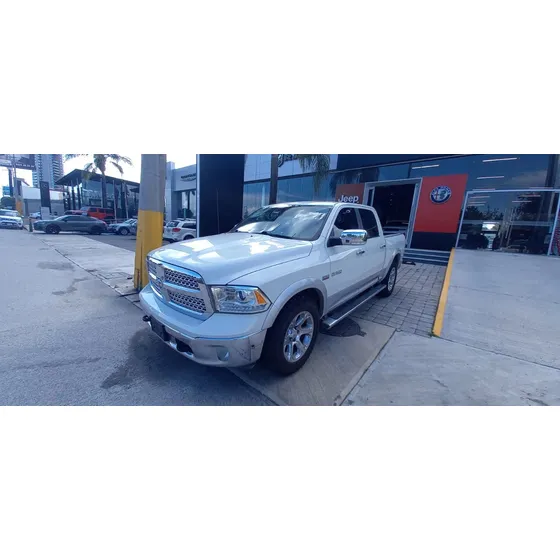 Dodge Ram 2500 Laramie Crew Cab 4x4 V8 8at
