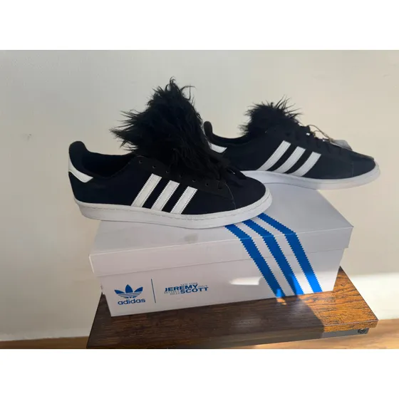 adidas Jeremy Scott 80s Bones
