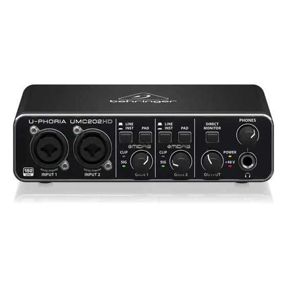 Interface de áudio Behringer U-Phoria UMC202 preta 2ª geração