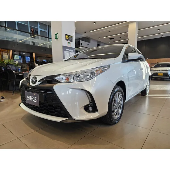 Toyota Yaris Yaris Xs