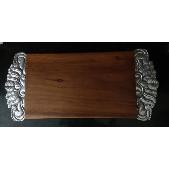 Bandeja De Madera Y Pewter Usada En Buen Estado
