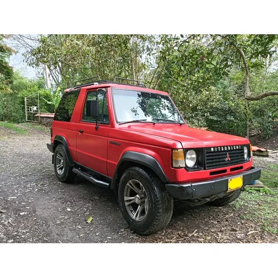Mitsubishi Montero 2.6 L042 Cabinado