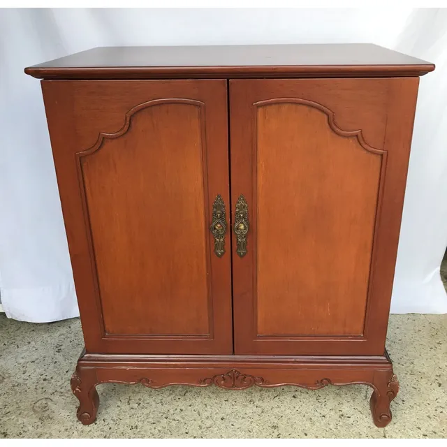 Mesa Auxiliar Dos Puertas En Madera