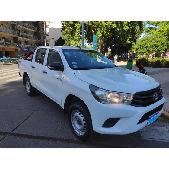 Toyota Hilux Pick-up 2.4 Cd Dx 150cv 4x4