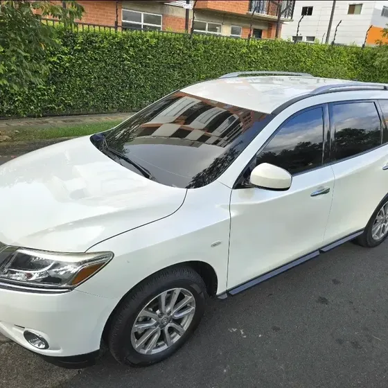 Nissan Pathfinder 2015 3.5 R52 Sense
