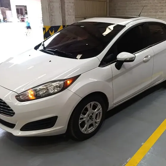 Ford Fiesta 2015 1.6 Hatchback Se