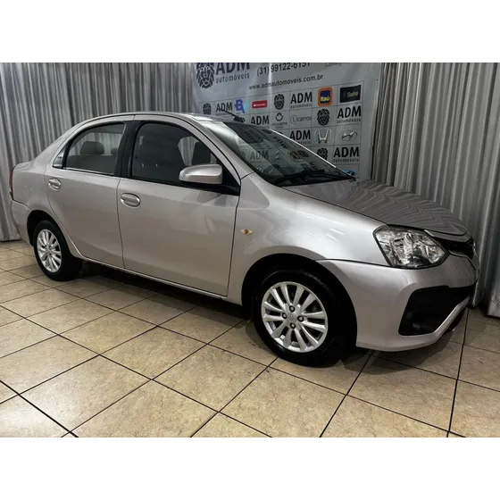 Toyota Etios Sedán 1.5 16v Xs Aut. 4p