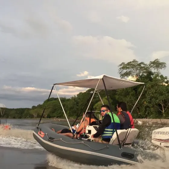Bote Semirigido Colman  Motor Evinrude E-tec 60 Hp  Trailer