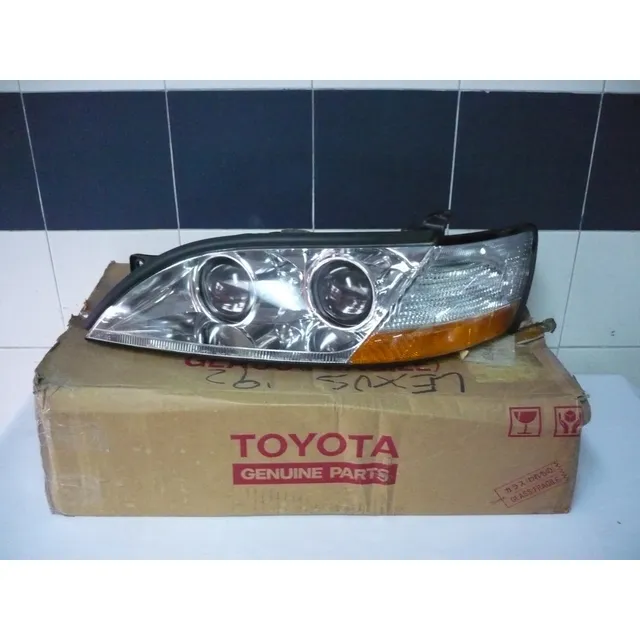 Faro Izquierdo Lexus Es300 92 94 Nuevo Original