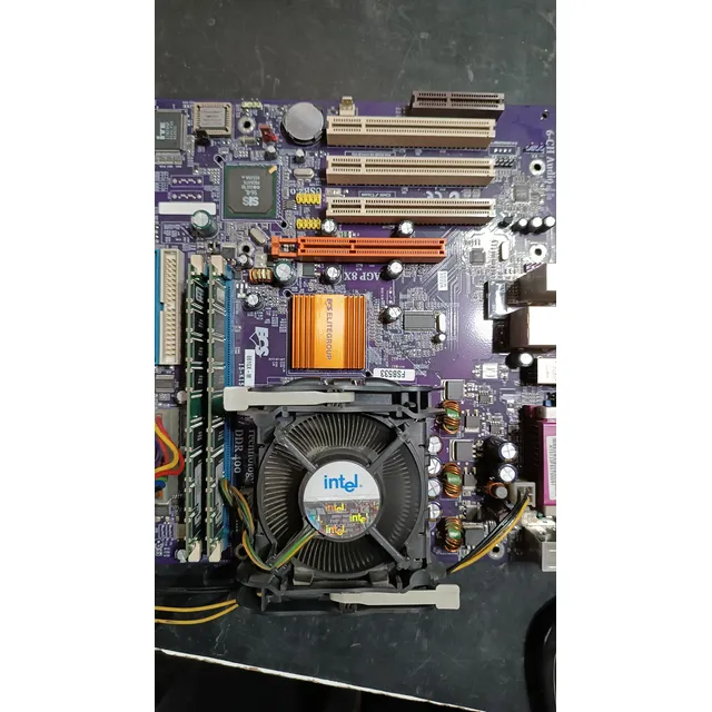 Motherboard Ecs 661gx-m + Pentium 4 2.8 + 2gb Kingston - Cnc