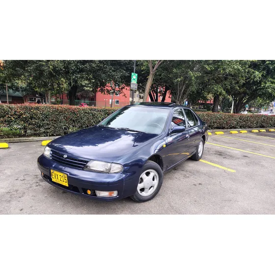 Nissan Bluebird 2.0 Sss